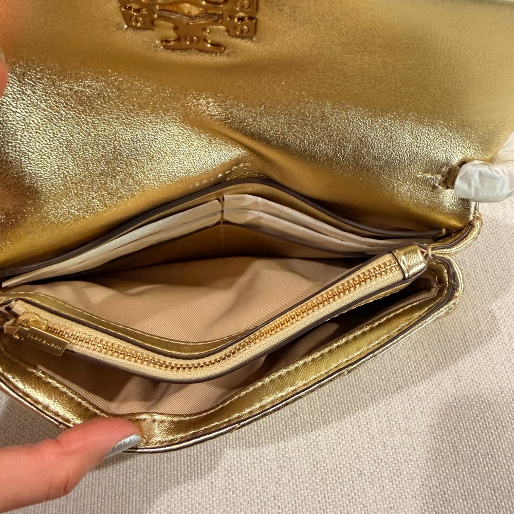 NEW AUTHENTIC Tory Burch Gold Quilted Crossbody Bag - Picture 6 of 12